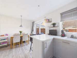 Kitchen/Diner- click for photo gallery